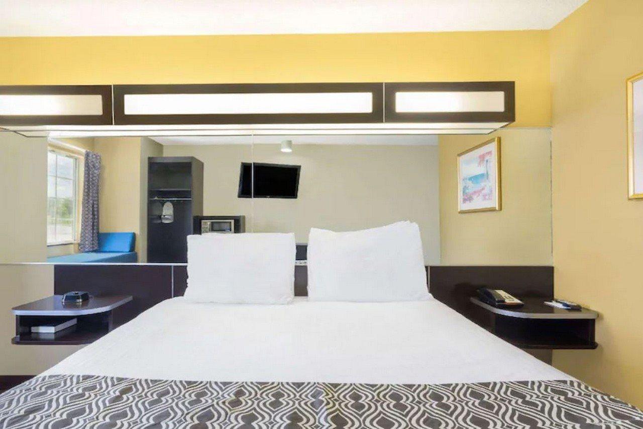 Microtel Inn Bowling Green Bagian luar foto