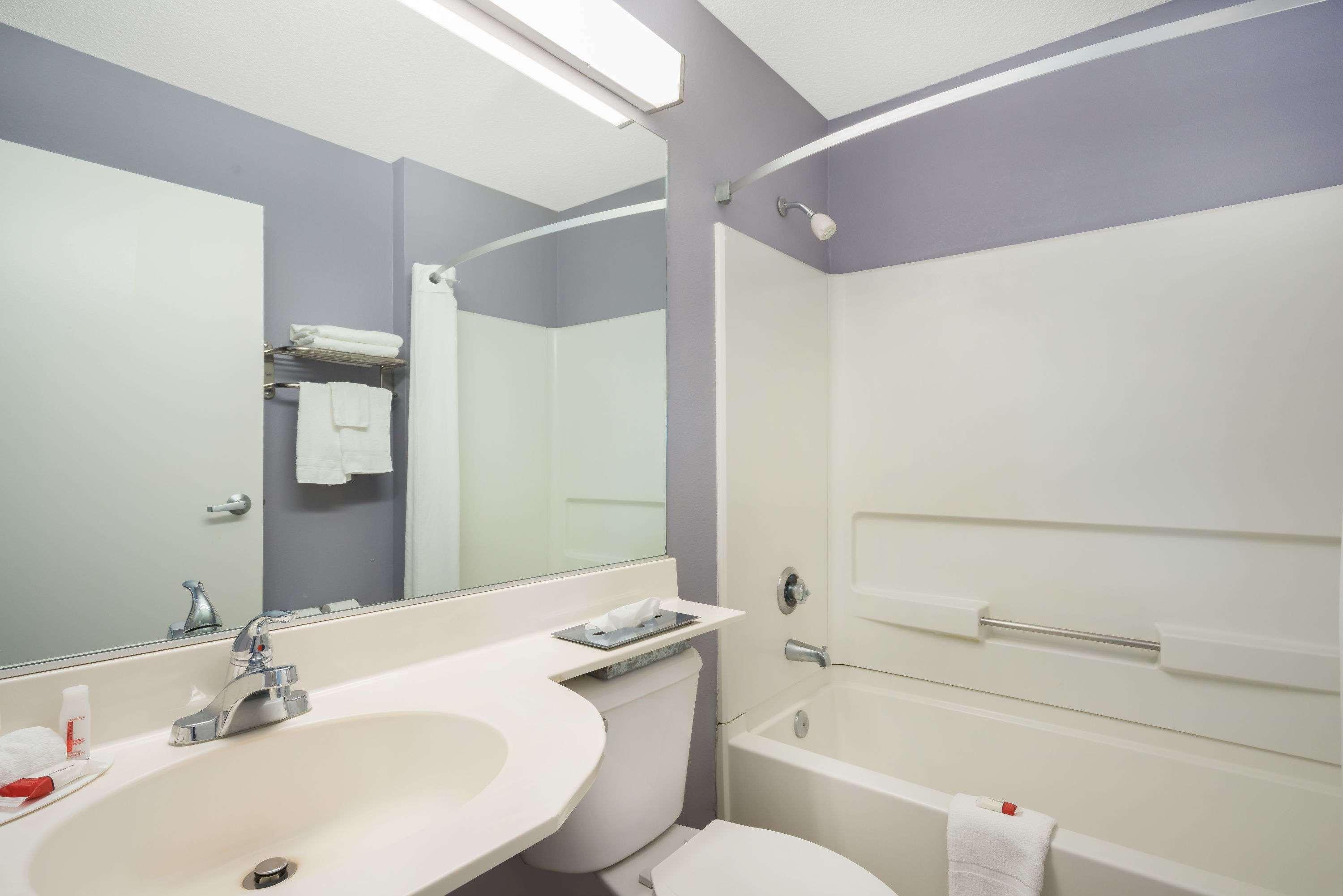 Microtel Inn Bowling Green Bagian luar foto